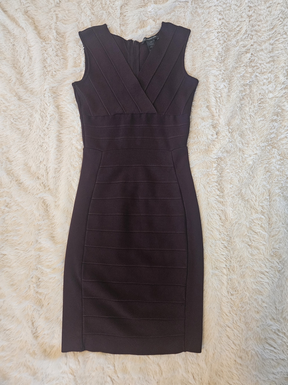 💜INC Sleeveless V-Neck Bodycon Dress in Dark Plum Size S